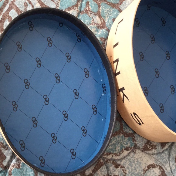 LINKS of LONDON Oval Box - Picture 7 of 8